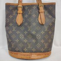 １円～　LOUIS VUITTON　ルイ・ヴィトン　モノグラム　プチ・バケット　ショルダーバッグ　ハンドバッグ　_画像2