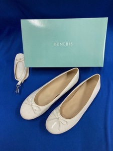 BENEBIS べネビス　チャーム付きバレエシューズ　25.0ｃｍ　ホワイト　118017703008