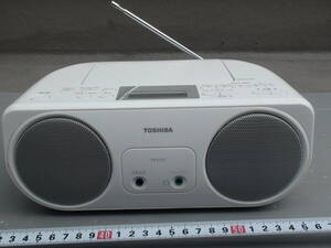 ★良品・美品★東芝★CDラジオ★TY-C151 ホワイト色★FM/AM★ワイドFM対応★CDは音飛びなく再生することができました★