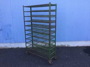  Vintage to lorry Cart in dust real store furniture display shelves -stroke -reji green 