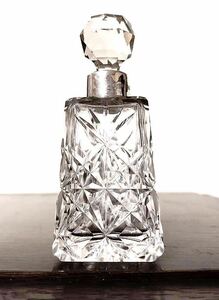 英国アンティーク 香水瓶 パフュームボトル クリスタルガラス グラス シルバー 純銀117g エドワード期 ロンドン1903年 SI&SS社製 英国雑貨
