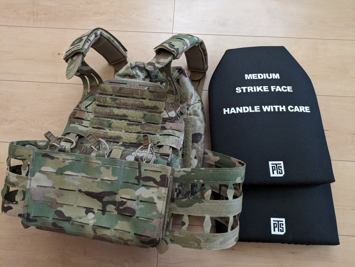 Yahoo!オークション -「plate carrier」(ミリタリー) の落札相場・落札価格