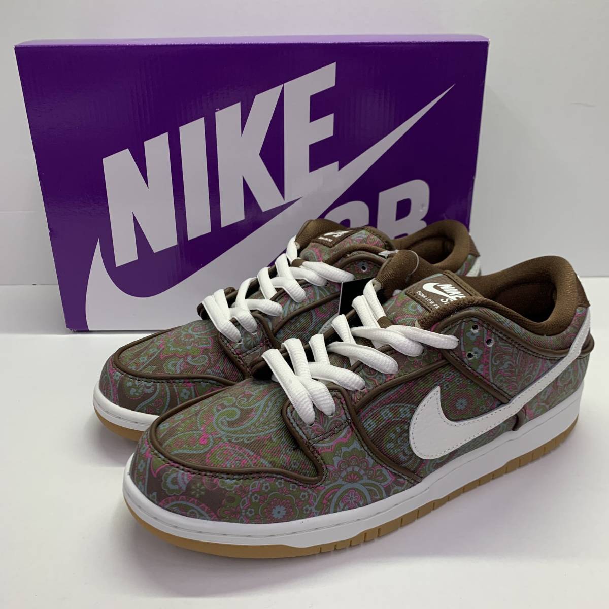 ヤフオク! -「nike dunk low ペイズリー」の落札相場・落札価格