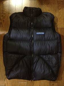 FEATHERED FRIENDS feather dof lens HELIOS VEST worn male down vest Canada made black 
