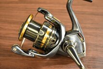 【美品☆】シマノ アルテグラ C3000HG SHIMANO スピニングリール エギング バス シーバス 等に（CKN_O1）_画像2