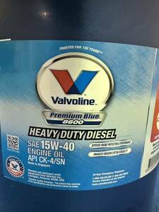 Valvoline プレミアムブルー SAE 15W-40 ヘビーデューティー ディーゼルエンジンオイル