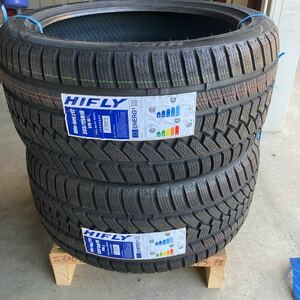 ハイフライスタッドレスタイヤ　265/35R18 2本　245/40R18 2本　計4本　新品未使用品