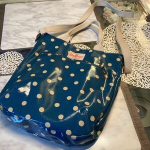 Cath Kidston キャスキッドソン ☆水玉エナメル PVC メッセンジャー 斜め掛けショルダー バッグ 