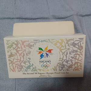 １９９８年長野オリンピックプルーフセットのケース