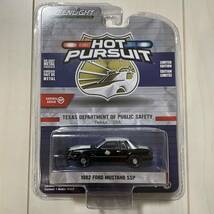 ★グリーンライト★ 1982 Ford Mustang SSP Hot Pursuit Police Greenlight フォード マスタング アメ車 ホットパシュート ホットウィール_画像1