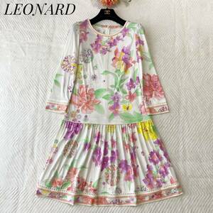 極美品 LEONARD カンカン素材 膝丈ワンピース 花柄 総柄 トリムデザイン 36表記 Mサイズ相当 フレア ウエスト切替 伸縮性あり レオナール