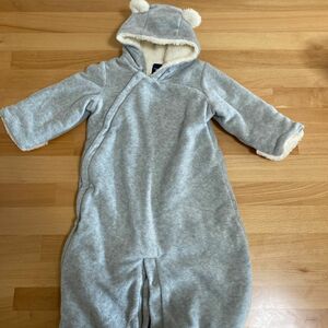 Baby gap カバーオール　グレー　ファー　60 0-6 防寒着