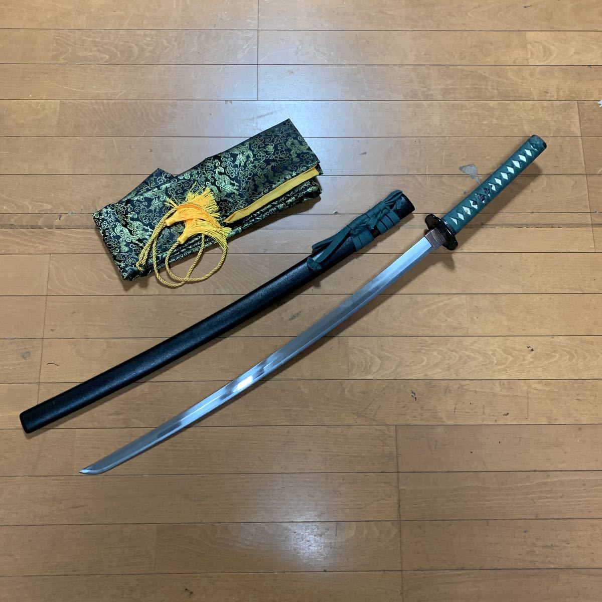 居合刀 日本刀 細刃 袋付 本拵え 鞘柄朴木 大刀-