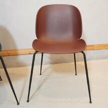 GUBI グビ Beetle Chair ビートルチェア 2脚セット ダイニングチェア 椅子 北欧デンマーク シンプル モダン アームレスチェア DJ135_画像4