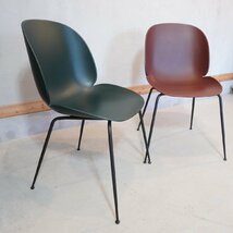 GUBI グビ Beetle Chair ビートルチェア 2脚セット ダイニングチェア 椅子 北欧デンマーク シンプル モダン アームレスチェア DJ135_画像3