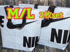 ナイキ ショップバッグ M/L 2枚セット 検 撥水 ショッパー トートバッグ エコバッグ ショルダー 中/大 各1枚 ホワイト 白/黒 韓国/K-POP