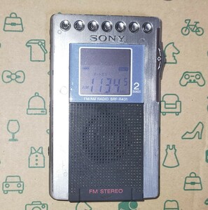 SRF-R431 ソニー 美品 受信確認済 完動品 AM FM ワイドFM ポケットラジオ 通勤 出張 競馬 防災 ジョギング 登山 ハイキング 旅行 159029