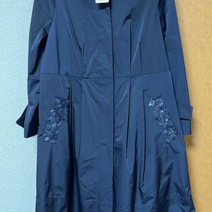 ローズティアラ 42サイズ リボンブランドとのコラボ 紺色の裏なしコート