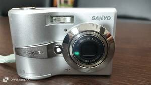 SANYO Xacti DSC-S60 OPTICAL ZOOM デジタルカメラ 35-105mm EQ 1:2.8-4.9 AUTO FOCUS f=5.8-17.4mm☆動作未確認