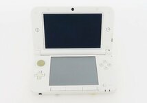 ○【任天堂】ニンテンドー3DS LL とびだせどうぶつの森 パック_画像2