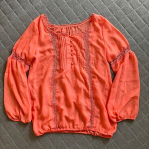 シフォンブラウス