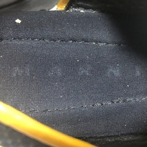 マルニ MARNI サンダル 38 - 化学繊維×エナメル（合皮） 黒×ダークイエロー レディース プラットフォーム 靴_画像5