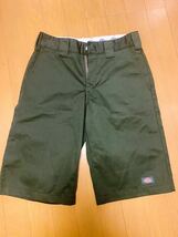 W28Dickies 42283ダークグリーン深緑 スケーターフェスファッション 短パンワークパンツディッキ_画像1