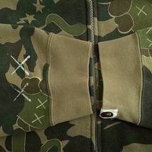 ★激レア★ KAWS × BAPE Bendy 1st camo パーカー Mサイズ a bathing ape full zip hoodie カウズ エイプ ベイプ アベイシングエイプ w32_画像5