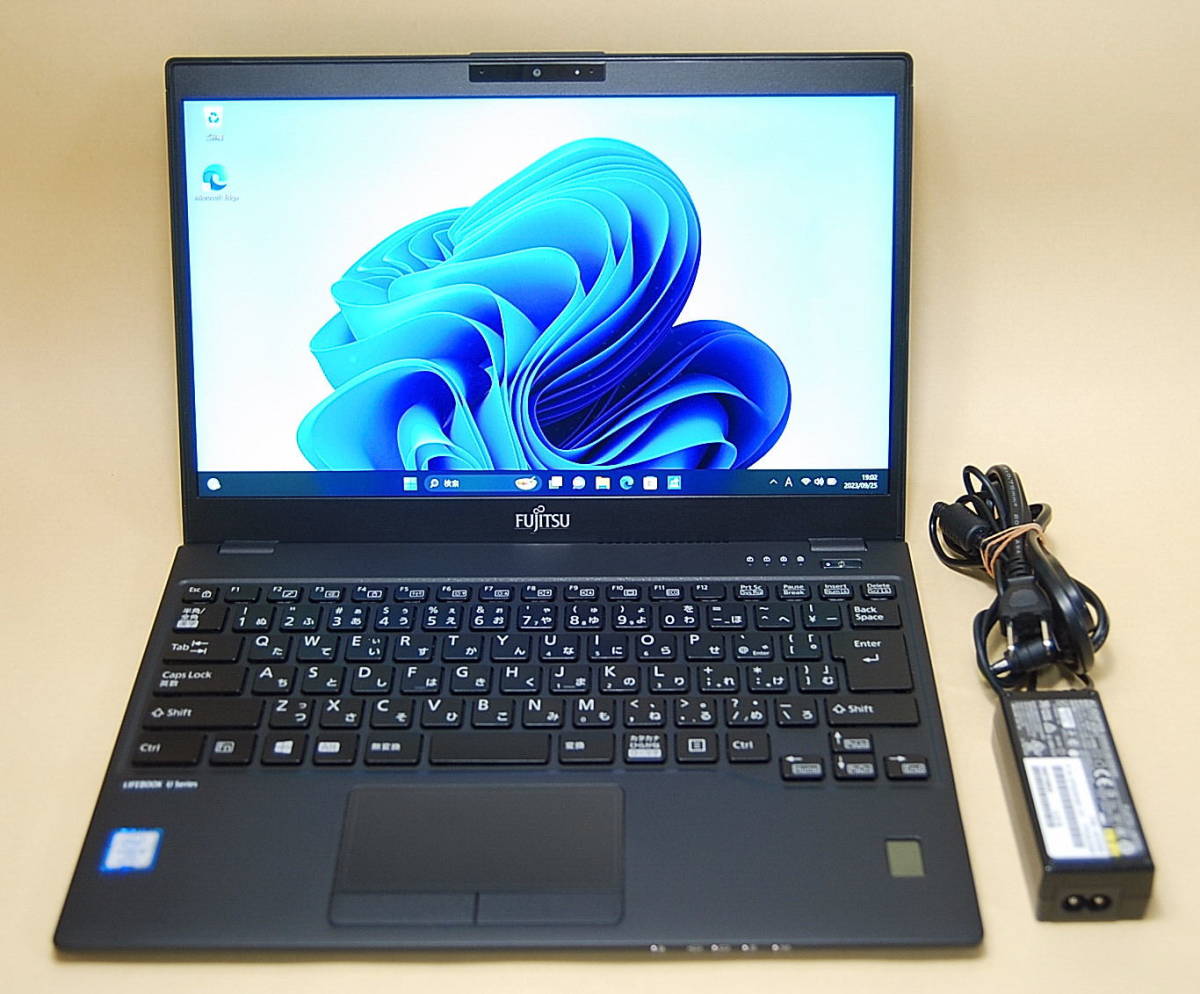 Sản phẩm 〇FUJITSU LIFEBOOK U939/A【富士通/第8世代Core i5-8365U