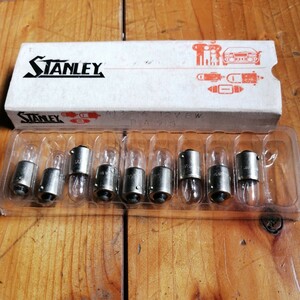 スタンレー　A1376 12V8W BA9S 電球　9個セット