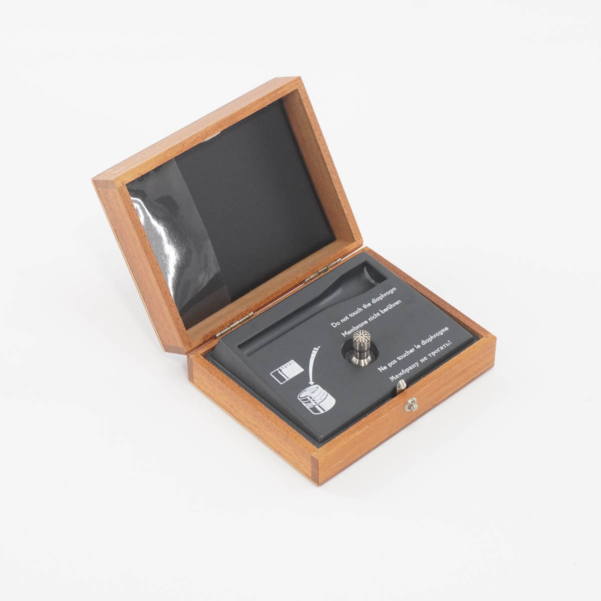 Bruel Kjaerの値段と価格推移は?|8件の売買データからBruel Kjaerの
