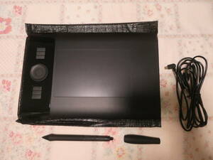 動作品　WACOM　ペンタブレット　Intuos PTK-440　1点