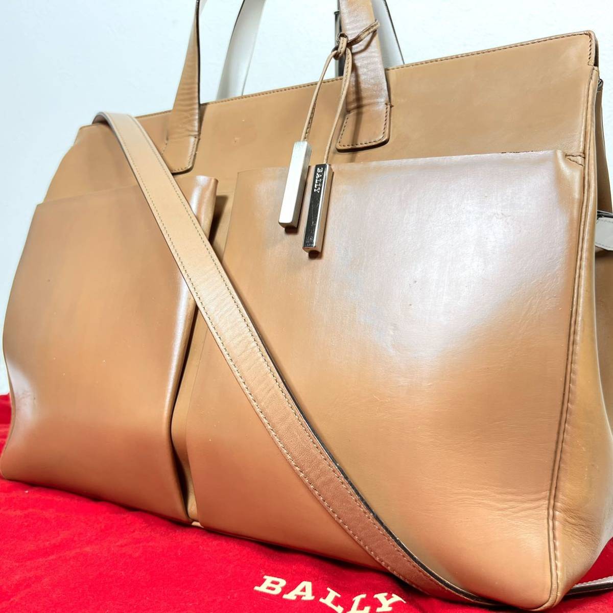 bally トートバッグの値段と価格推移は?|180件の売買データからbally