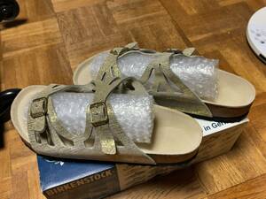 BIRKENSTOCK ビルケンシュトック サンダル　未使用