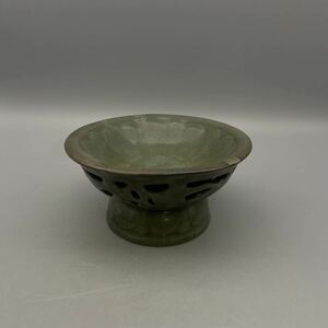 中国古美術 龍泉窯 青磁 茶碗 時代物 高足