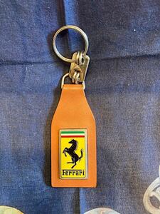 # не использовался редкий Ferrari брелок для ключа натуральная кожа 