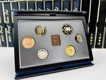 通常プルーフ貨幣セット 昭和 平成 令和 1987~2020年 34点コンプリート 額面22644円 記念硬貨 限定貨幣 COIN コイン PROOF SET 鏡面仕上げ_画像6