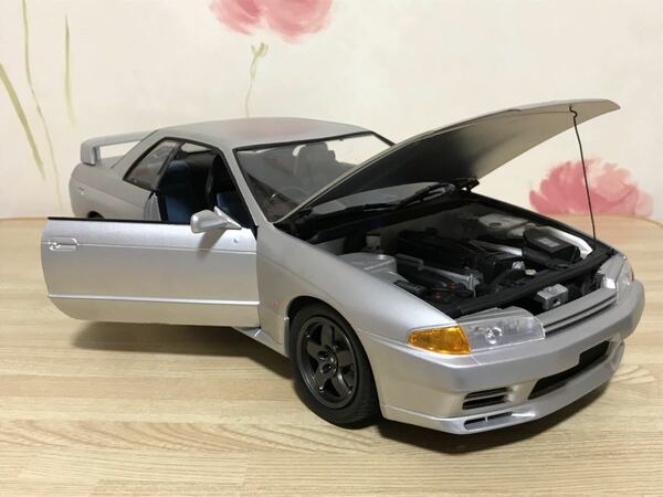 送料無料　当時物　1/12 エンジン付きプラモデル完成品 日産 スカイライン GT-R R32 フジミ FUJIMI NISSAN SKYLINE RB26DET