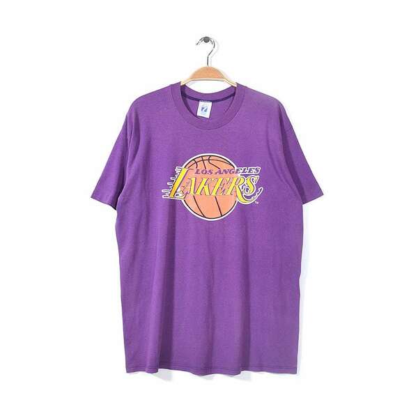 【送料無料】80s ロサンゼルスレイカーズ USA製 ヴィンテージ Tシャツ パープル NBA 袖シングル LOS ANGELES LAKERS サイズXL 古着 @BZ0133