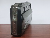 3219 【動作品】FUJIFILM FinePix ＲＥＡＬ 3D W3 コンパクトデジタルカメラ 動作確認済み バッテリー付き_画像3