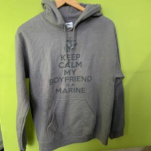 USMC/Hooded/Sweatshirt/スウェットパーカー/パーカー/カーキ/サイズS/GILDAN/使用感あり/染み？焼け？色アセ？あります/現状渡し.