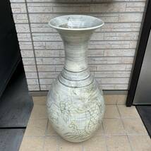 大型花瓶　龍紋　陶磁器　花器　置物　インテリア　高さ約74cm 最大直径約35cm 重さ約13.９kg 6号_画像1