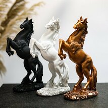 新入荷 インテリア小物 馬の置物 馬 ブロンズ風オブジェ 風水グッズ_画像2