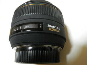 極美品　NIKON用　シグマ SIGMA 30ｍｍ Ｆ1.4 EX DC HSM 　Fマウント