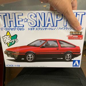 即決　未使用　1/32 アオシマ SNAP16-B スナップ キット トヨタ スプリンタートレノ AE86 赤黒ツートン