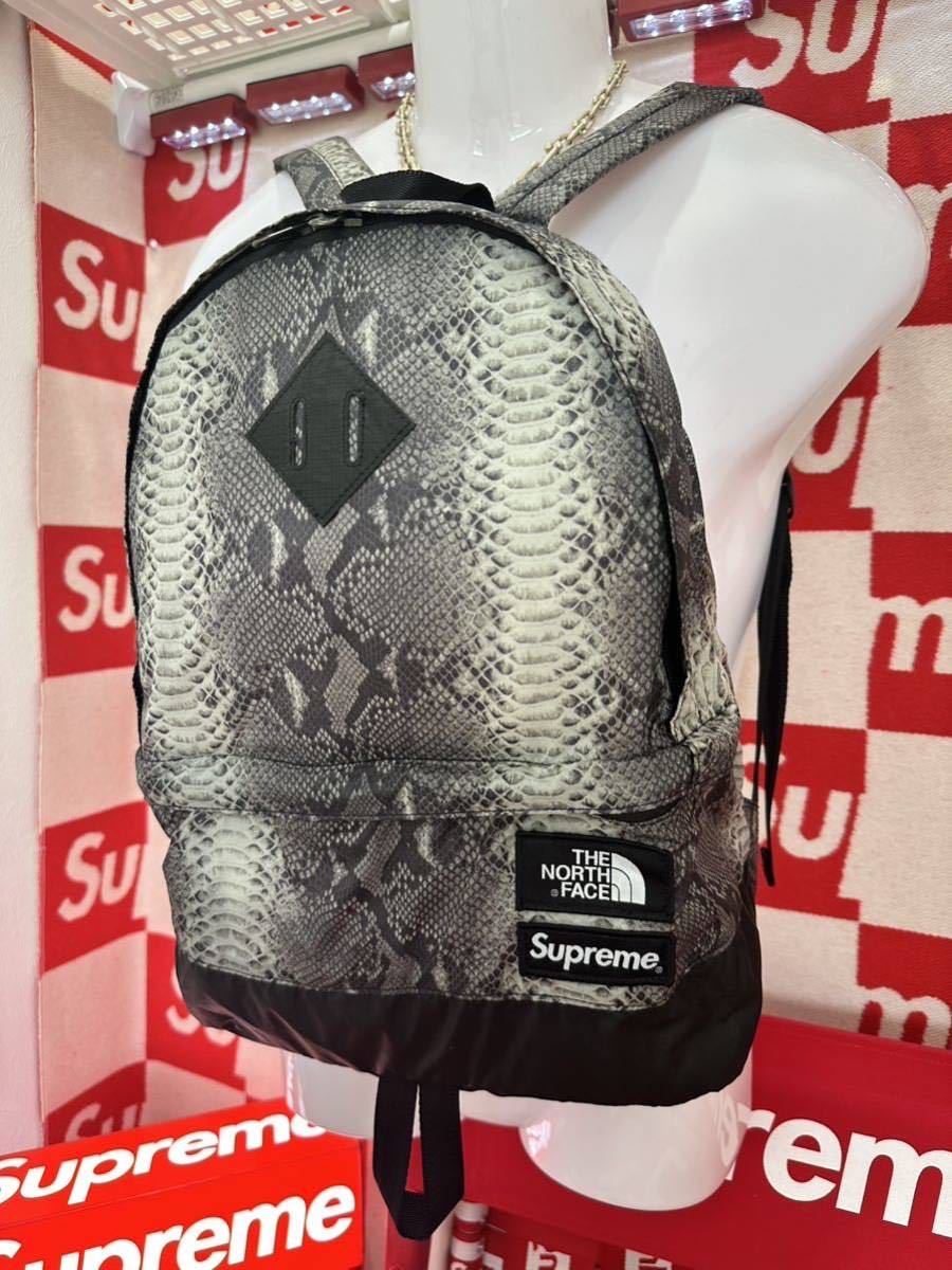 Yahoo!オークション -「supreme daypack」の落札相場・落札価格
