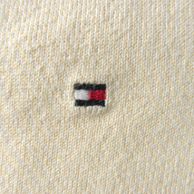 トミーヒルフィガー TOMMY HILFIGER チクチク感がなくサラリとした肌触り ワンポイント刺繍入りVネックコットンニット 手洗い可 l1019-3_画像2