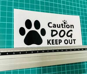 caution!dog keep outステッカー（色変更可能） カッティングステッカー 世田谷ベース