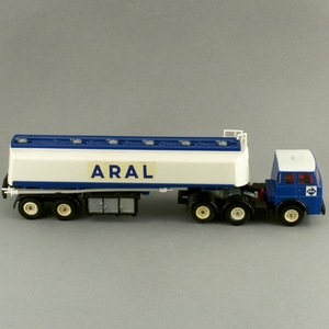 ドイツ ジク（siku） タンカー ARAL Tankzug F 201 S 2A 37200 Liter