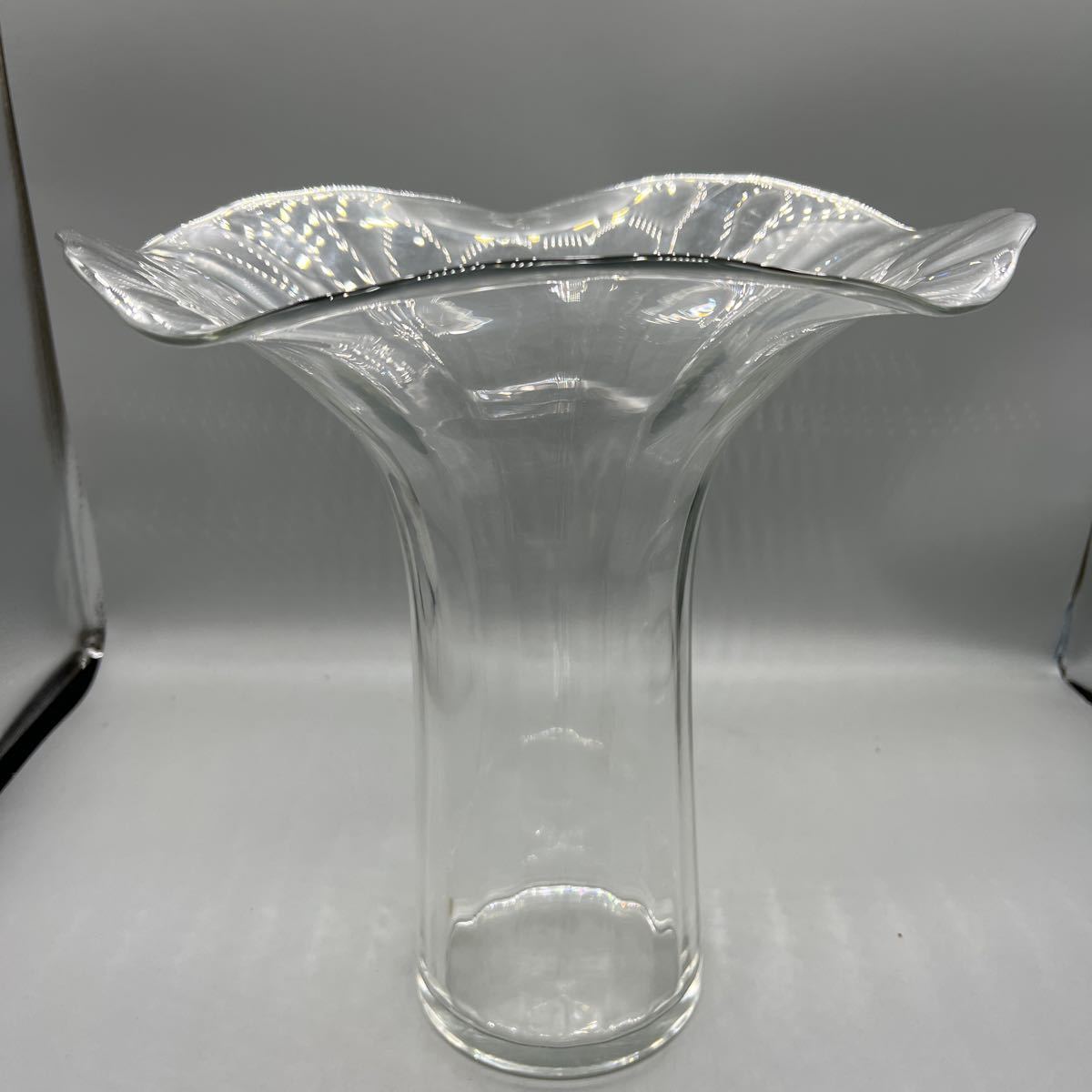 注目ショップ・ブランドのギフト イタリア製 クリスタル花瓶